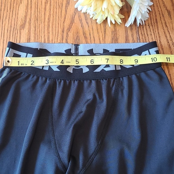 Under Armour pants - Picture 5 of 7